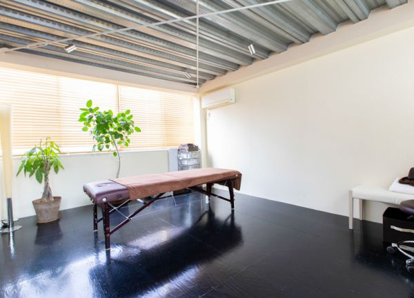 マリントリートメント鍼灸・整骨院【マッサージ】(施術ルーム)