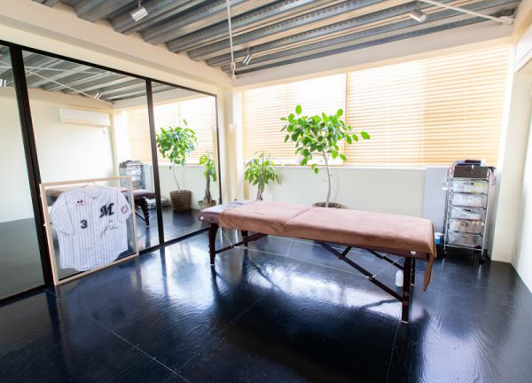 マリントリートメント鍼灸・整骨院【マッサージ】(広々とした個室スペースとなっております。)