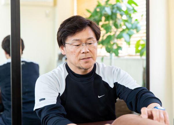 マリントリートメント鍼灸・整骨院【マッサージ】(お悩みの箇所にアプローチします。)