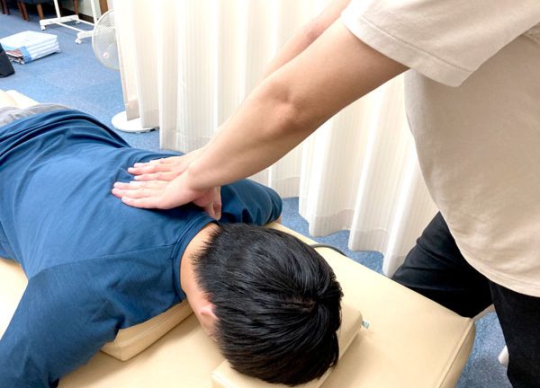 カムイ鍼灸整骨院(お悩みに合わせて手技などの施術を組み合わせておこないます。)