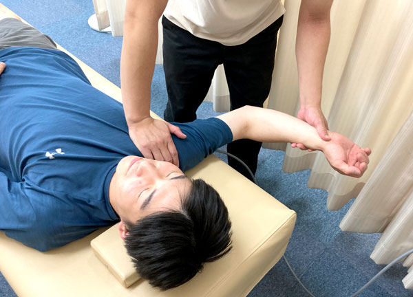 カムイ鍼灸整骨院(お身体の動きの調整をおこないます。)