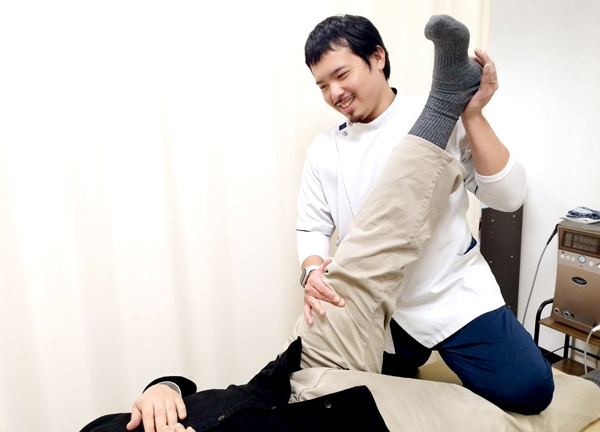 銀座鍼灸整骨院(腰や膝の痛みなど下半身の不調にもご対応します。)