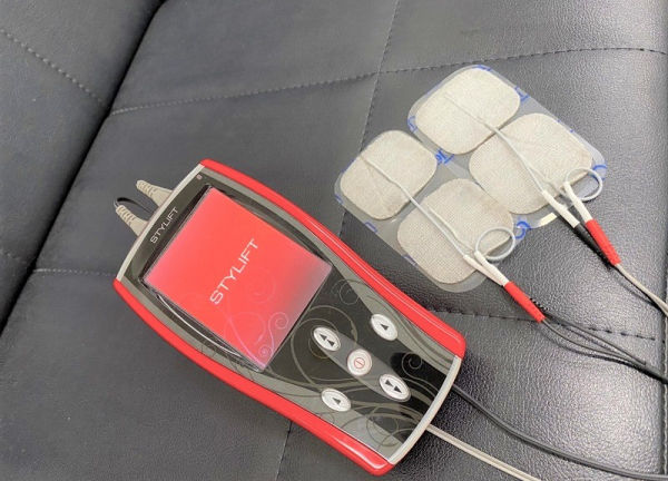 鍼灸整骨まこまない(電気施術もおこなっております。)