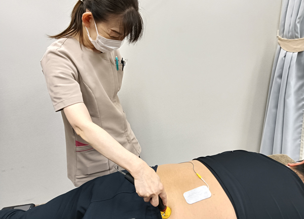 苫小牧西整骨院【鍼灸】(手技以外にも電気機器を使用し筋肉にアプローチします。)