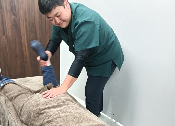 苫小牧西整骨院【鍼灸】(お身体の土台となる骨盤を調整します。)