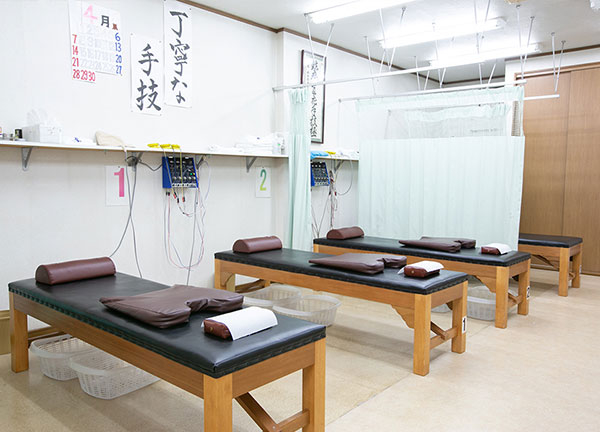 泉尾松浦鍼灸整骨院(施術室全体の様子です)