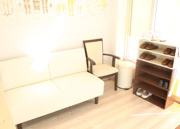 待合室でゆっくりおくつろぎください