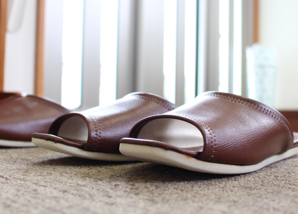 整骨院和らぎ(陽が差し込む明るい施設内にどうぞお入りください◎)