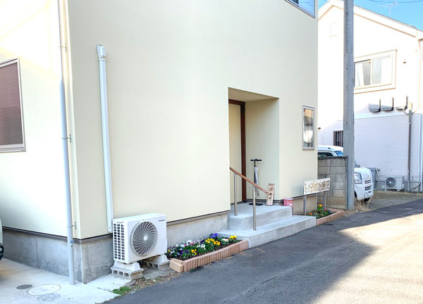 いろは治療院【鍼灸】(こちらの建物を目指してお越しください。)