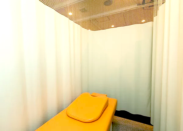 こころ整体院　大通院(カーテンで仕切ることで個室にもなります。)