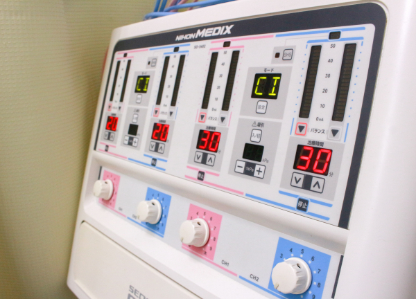 Ｆ．Ｃ．Ｃ．築地鍼灸整骨院【マッサージ】(マシンも多数ご用意しております。)