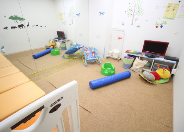 からだらか鍼灸整骨院　洗足池院(キッズルームはこちら！お子様が伸び伸びと遊べます◎)
