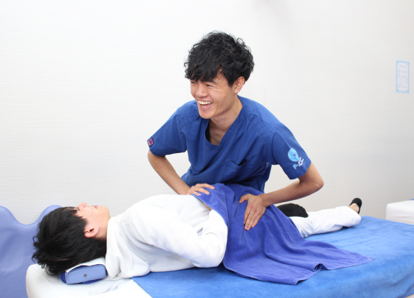 Ｆ．Ｃ．Ｃ．よみうりランド鍼灸整骨院（アメリア稲城様2階）(骨格を調整してお悩み箇所の原因を改善に導きます！)