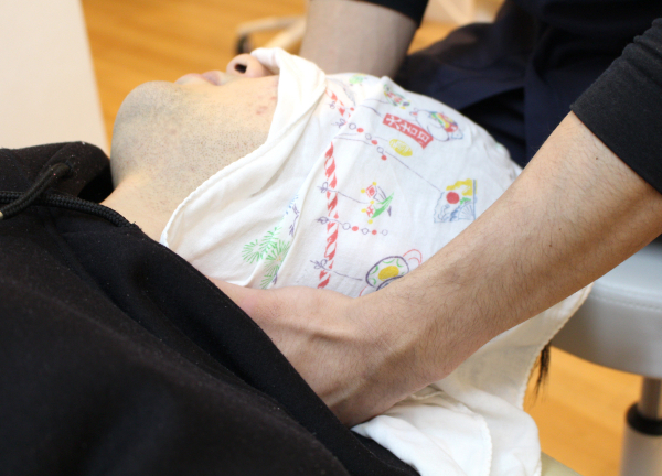 新橋西口整骨院(頭や目の疲れを癒し、スッキリとした視界に★)