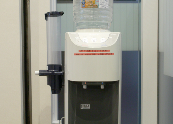 新橋西口整骨院(施術後はお水かお湯を飲んでひと息☆)