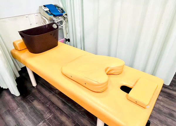 こころ整体院　札幌駅前院(ベッドは常に衛生管理を心掛けております。)