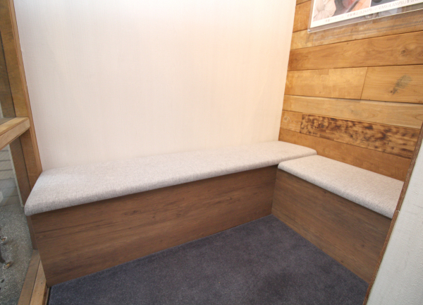 中野通り整骨院(待合室はこちら！ゆっくりご寛ぎください★)