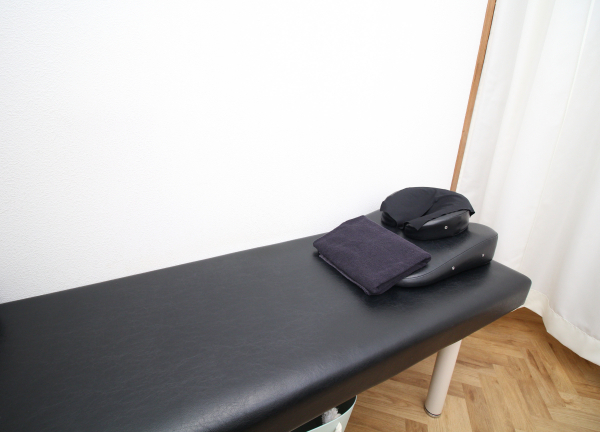 Ｓｈｉｎｊｕｋｕの鍼灸整骨院(カーテンで仕切れるので周りの目を気にせず施術★)