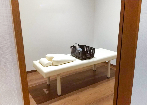 くまのみ整骨院 越谷駅前院【鍼灸】(個室の施術室もご用意しております♪)