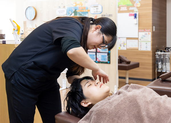 発寒南あおば鍼灸整骨院(お顔のたるみやシワ、むくみの改善を目指します。)