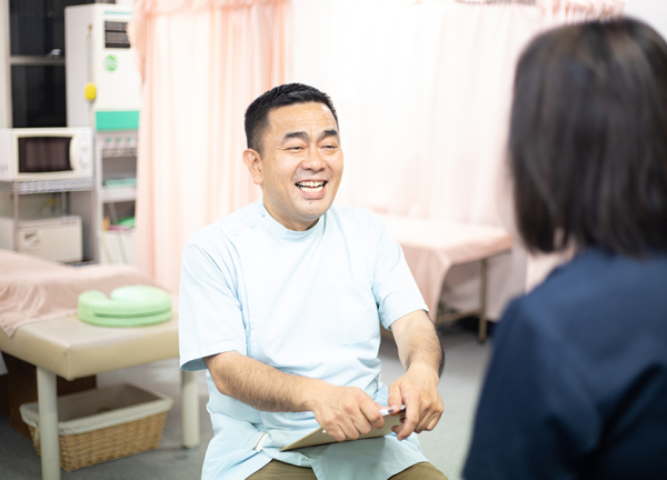 かつ神田整骨院(丁寧なカウンセリングでお悩みをヒアリングします。)