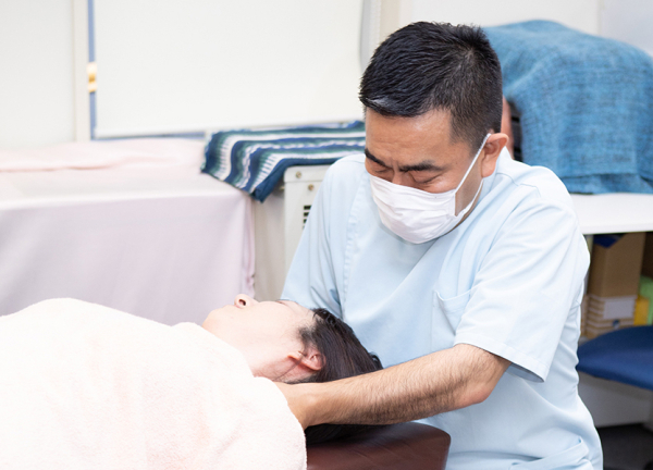 かつ神田整骨院(緊張した筋肉を整えます。)