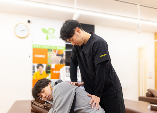 あおば式全身骨格矯正施術でお悩みの緩和をいたします。