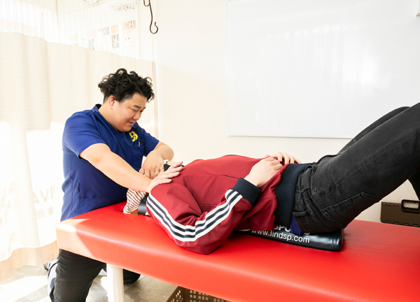 ＶＩＶＡ鍼灸接骨整体院　東岸和田駅東口院(正しい姿勢へ導きます。)