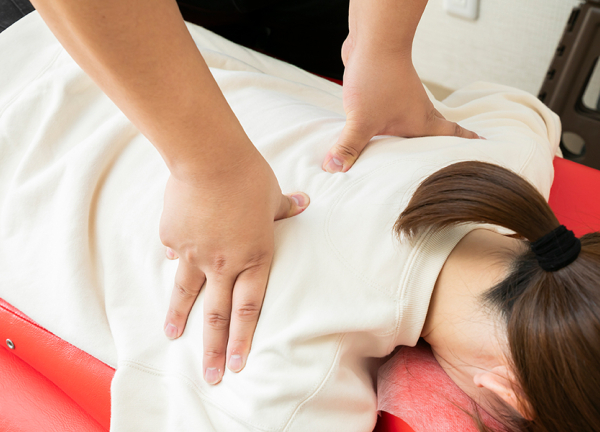 ＶＩＶＡ鍼灸接骨整体院　東岸和田駅東口院(デスクワークなどの肩こりを緩和します。)