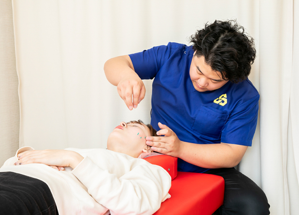 ＶＩＶＡ鍼灸接骨整体院　東岸和田駅東口院(顔周りのシワやくすみ、肌荒れは美容鍼にお任せください。)