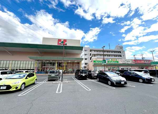 ハローズ花尻接骨院(商業施設の駐車場が利用できます。)