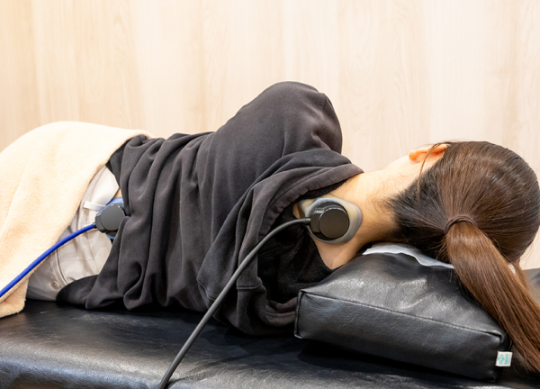 くすの樹接骨院　多布施院　【鍼灸】(深層部に電気施術でアプローチします。)