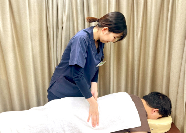 わかば名倉堂整骨院(腰痛のお悩みにもご対応します。)