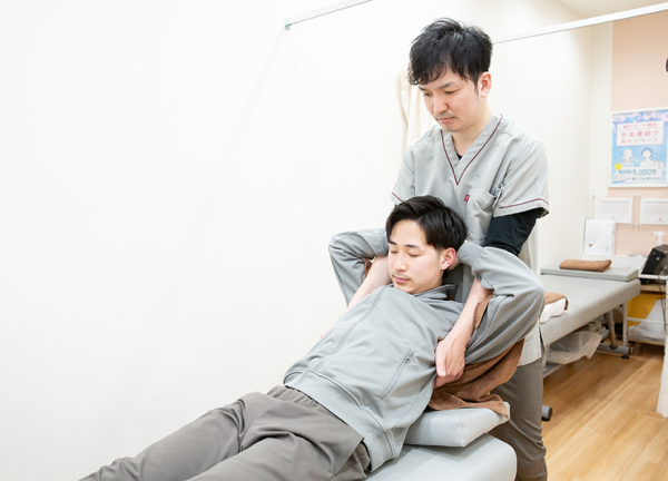 猫背の解消を目指します