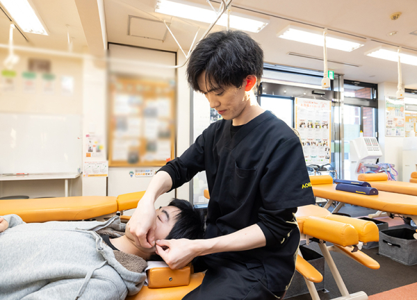 北４２条あおば鍼灸整骨院(美容鍼で肌深層へアプローチします。)