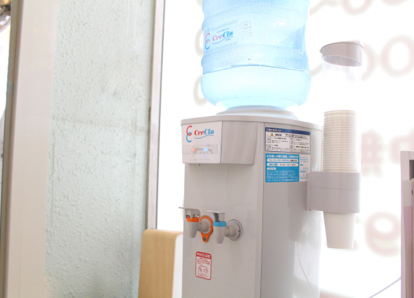 やすらぎ接骨院【鍼灸】(施術後はお水かお湯を飲んでひと息☆)