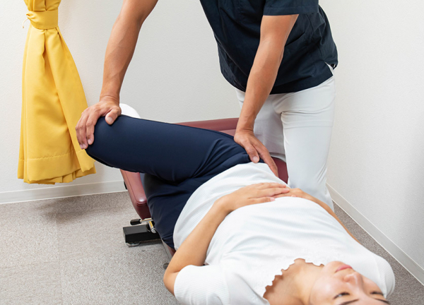 いろはに整骨院・鍼灸院(骨格の歪みを調整してバランスのよい身体にいたします。)