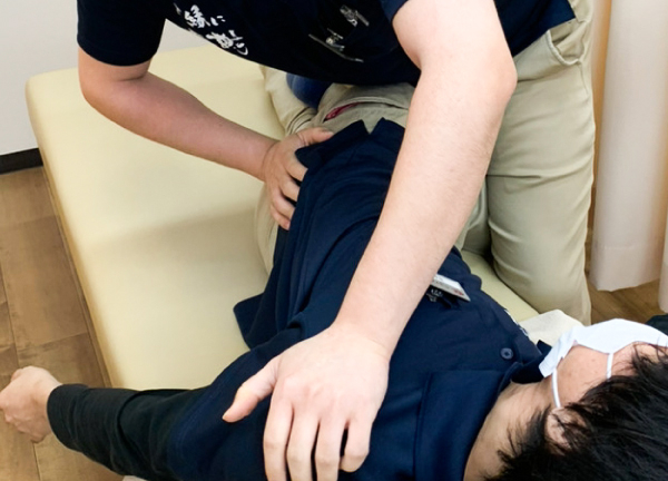 札幌北円山接骨院【鍼灸】(骨格の歪みを調整いたします。バランスのよい身体にし、筋肉の負担を少なくします。)