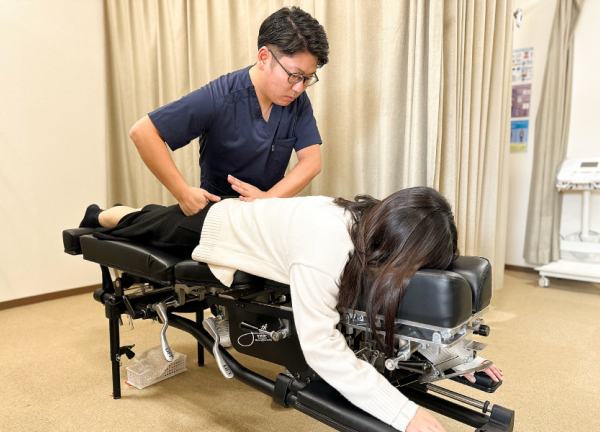 黒崎名倉堂鍼灸整骨院(骨盤や脚の歪みを整えます。)