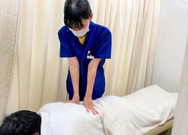 西所沢バランス接骨院(骨盤調整を行います。)