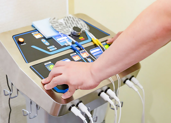 心身堂鍼灸接骨院・整体院　守山院(EMSトレーニングでインナーマッスルを強化します。)