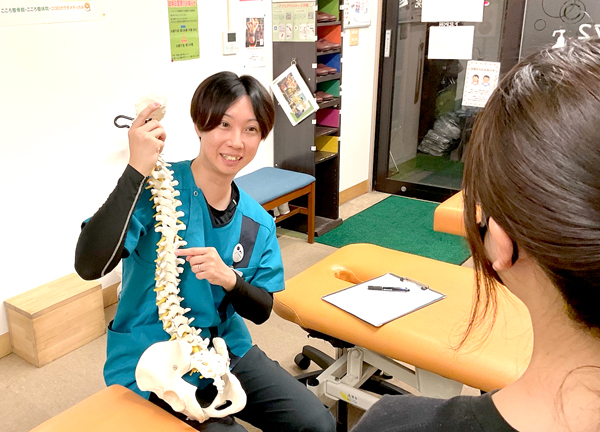 施術後は日常生活へのアドバイスをします。