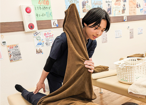 今池南接骨院(骨格の歪みを調整いたします。バランスのよい身体にし、筋肉の負担を少なくします。)