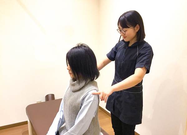 くまのみ整骨院　蓮田駅前院【鍼灸】(お身体の状況を確認します。)