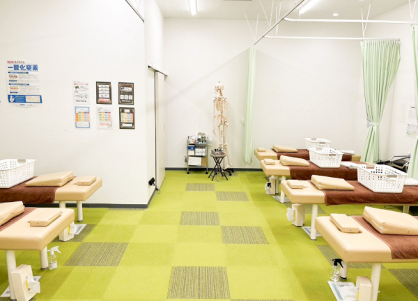 すずらん鍼灸接骨院　志免院(カーテンで仕切って施術をおこないます。)