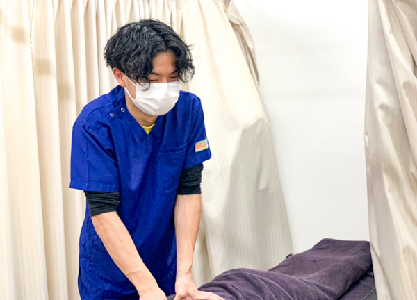 椎名町北口鍼灸接骨院(骨盤調整を行います。)