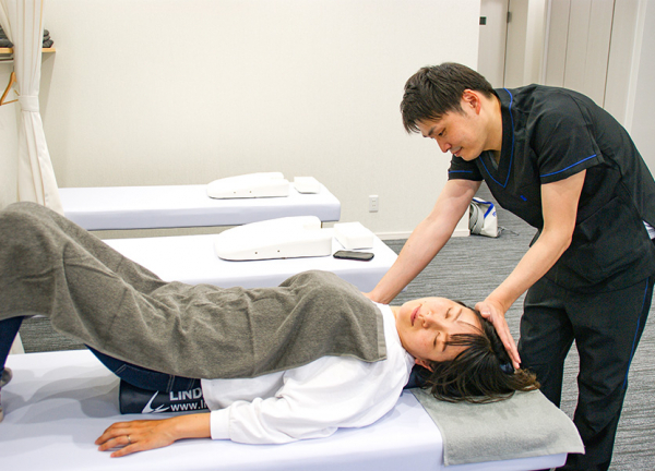 文の里駅前整骨院　阿倍野区院【鍼灸】(姿勢のゆがみを正します。)