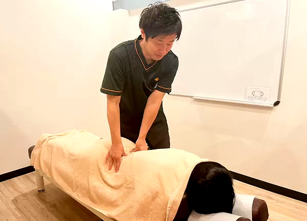 くまのみ整骨院 浦和コルソ院【鍼灸】(つらい腰痛を緩和します。)