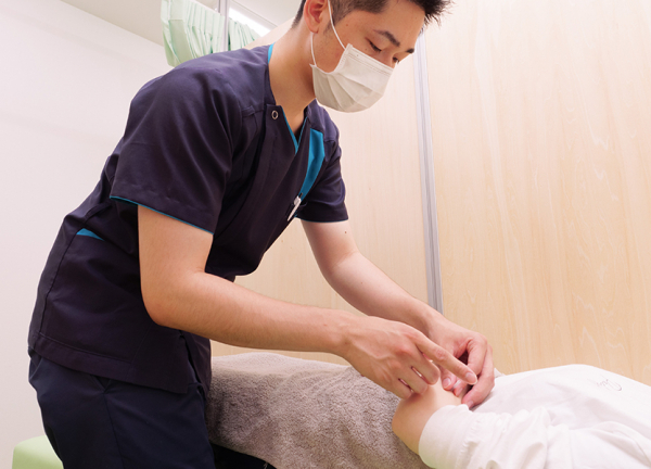 ＮＯＭＯＫＯＴＳＵ鍼灸整骨院　松原商店街院(局所的な痛みは鍼でアプローチします。)