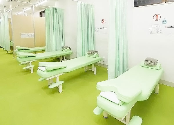 ＮＯＭＯＫＯＴＳＵ鍼灸整骨院　松原商店街院(施術室です)